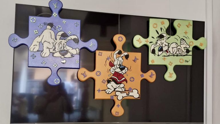 Tableau en forme de puzzle un bleu orange et vert