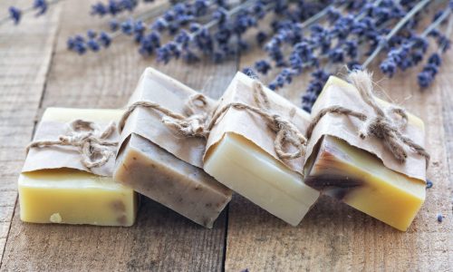 Fabrication de savons artisanaux